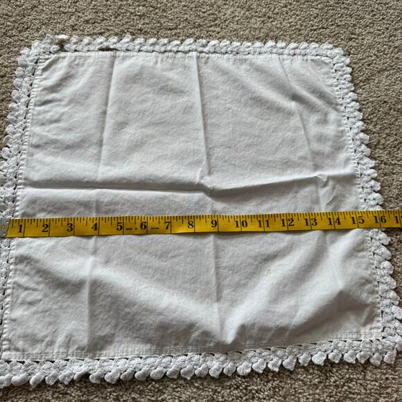 5 Piece LOT Vintage Handkerchiefs Doily Table Runner Crochet Coverlet Napkins - Picture 12 of 13